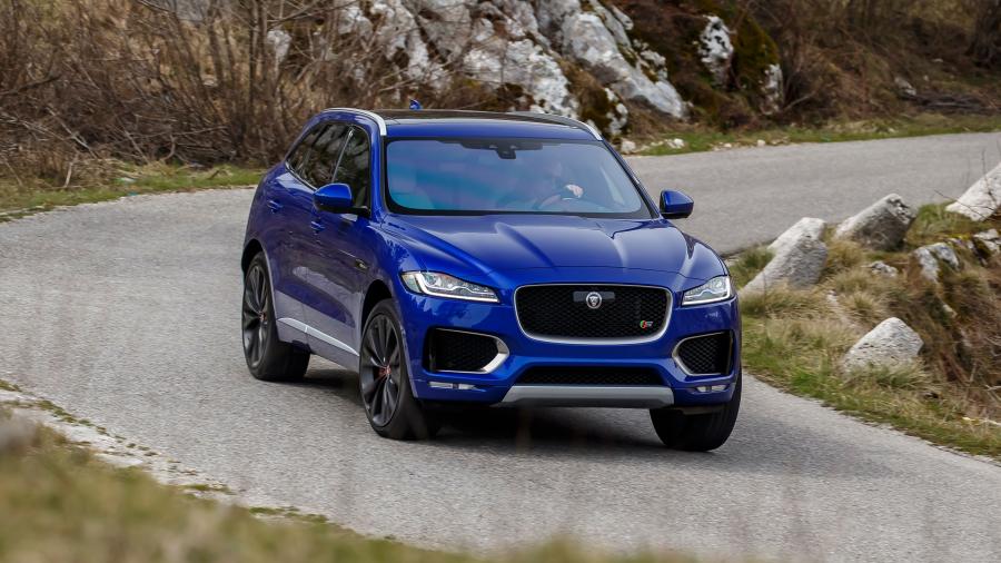  Jaguar F-Pace S 2016 года  (фото 22 из 30)